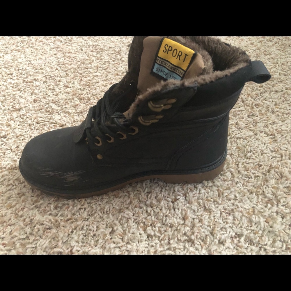 Women’s sport boot